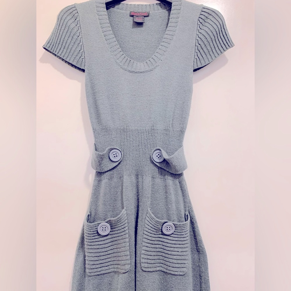 Juniors sweater dress with pockets gray size large